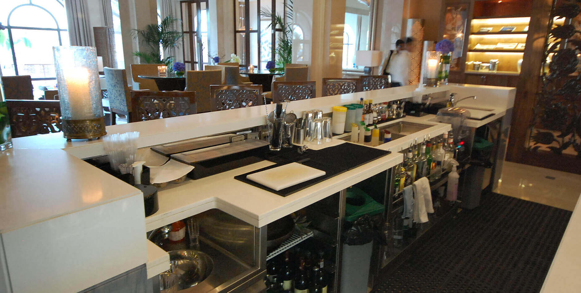 BAR AND SERVERY